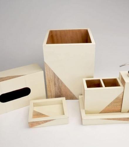 Wooden Bathroom Accessories Set - 1 Set