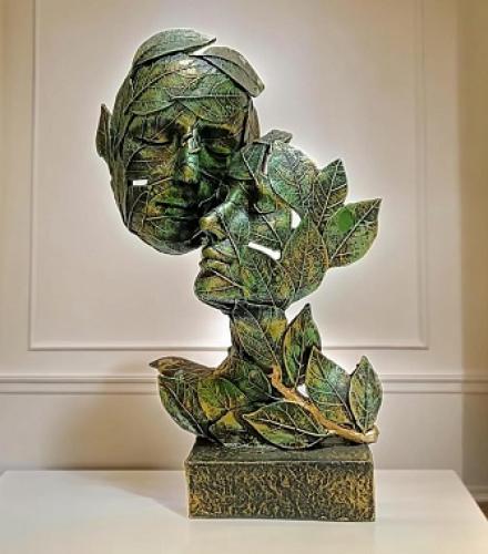 Leaf Design Couple Statue Big For Home Decoration - 1 Pc - Price In USD